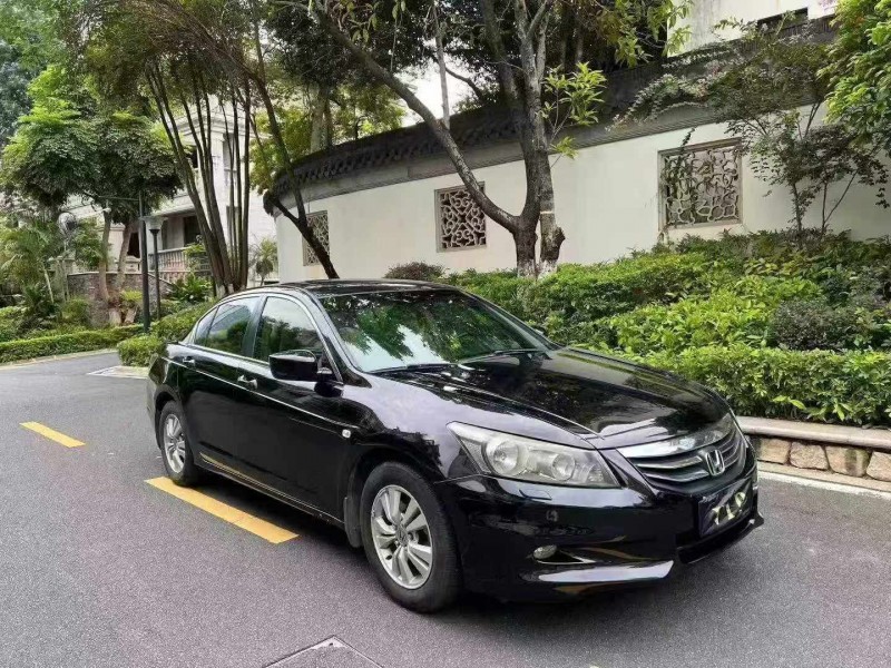 广州12年本田雅阁3