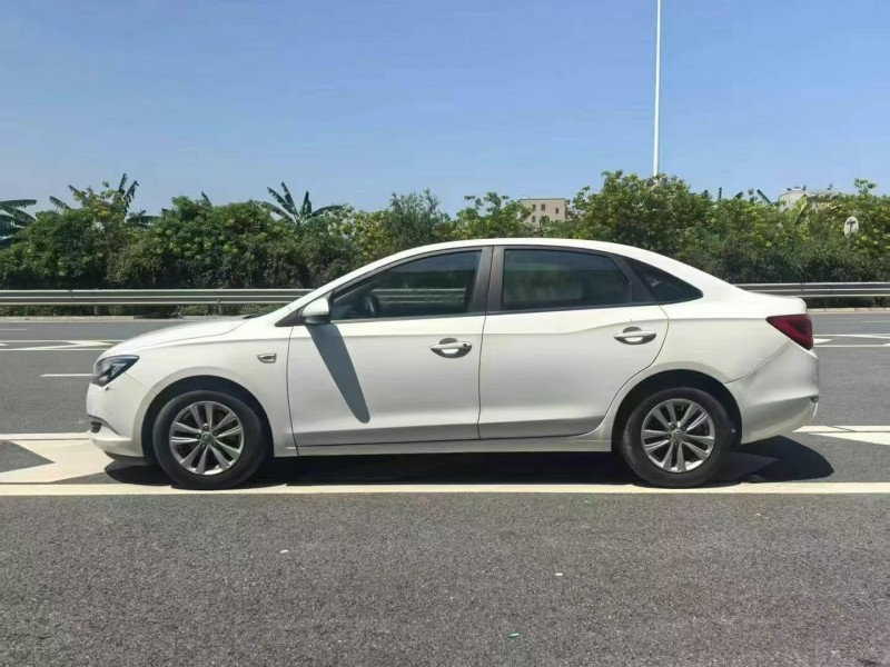 广州16年别克英朗6