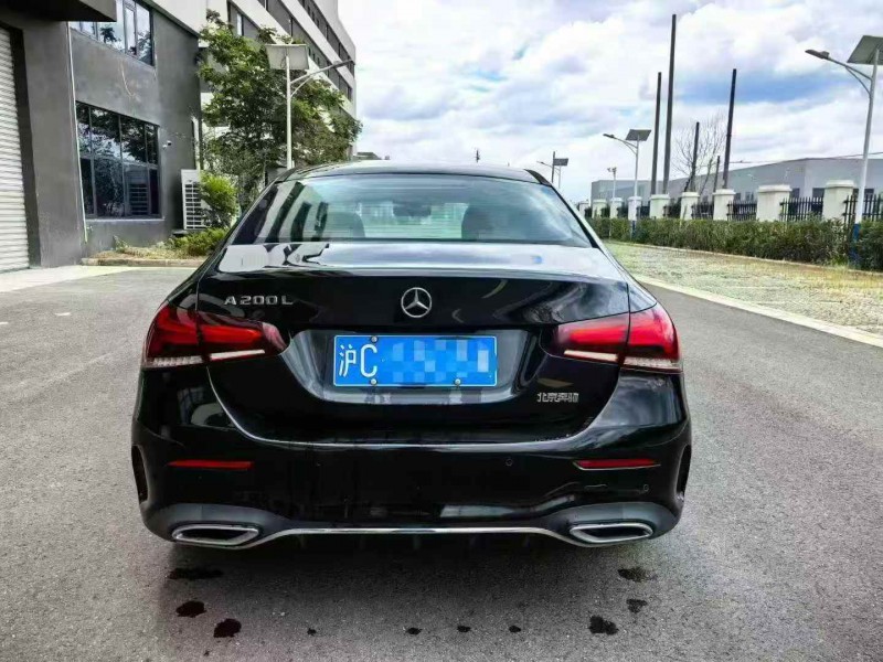 无锡19年奔驰A9