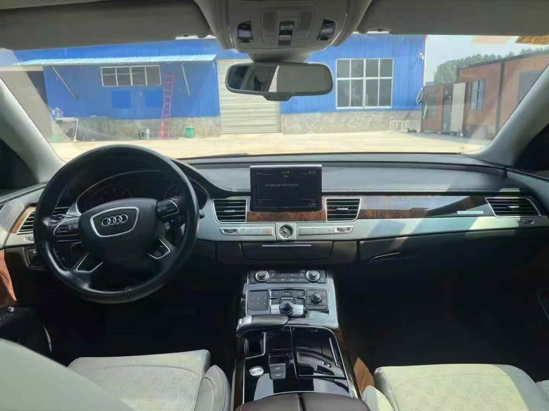 青岛15年奥迪A8L4