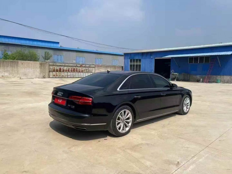 青岛15年奥迪A8L7