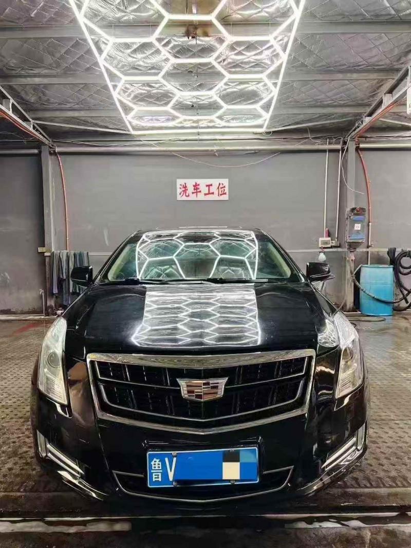 青島16年凱迪拉克XTS1