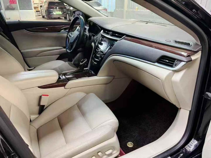 青島16年凱迪拉克XTS4