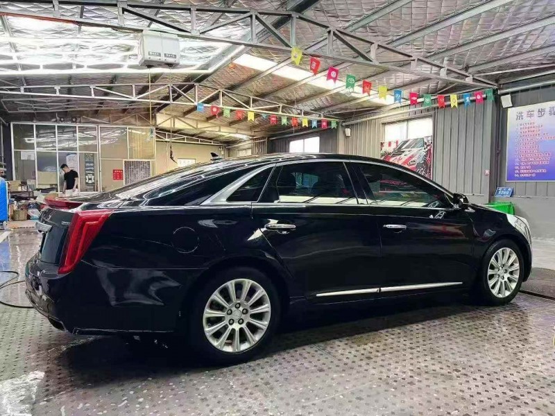 青島16年凱迪拉克XTS8