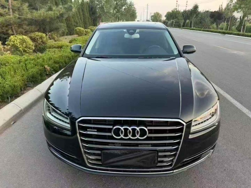 青岛16年奥迪A8L1