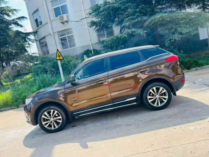 淄博17年吉利博越3