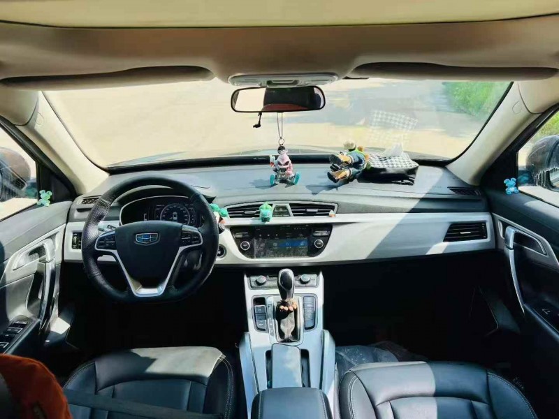 淄博17年吉利博越5