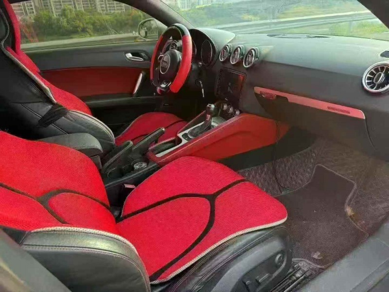 邵阳12年奥迪TTS5