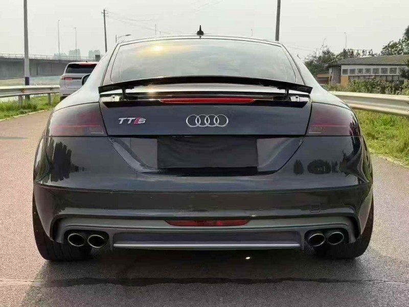 邵阳12年奥迪TTS9