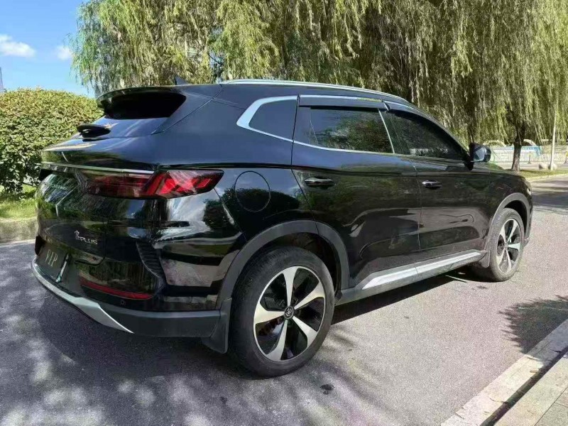 景德镇23年比亚迪宋7