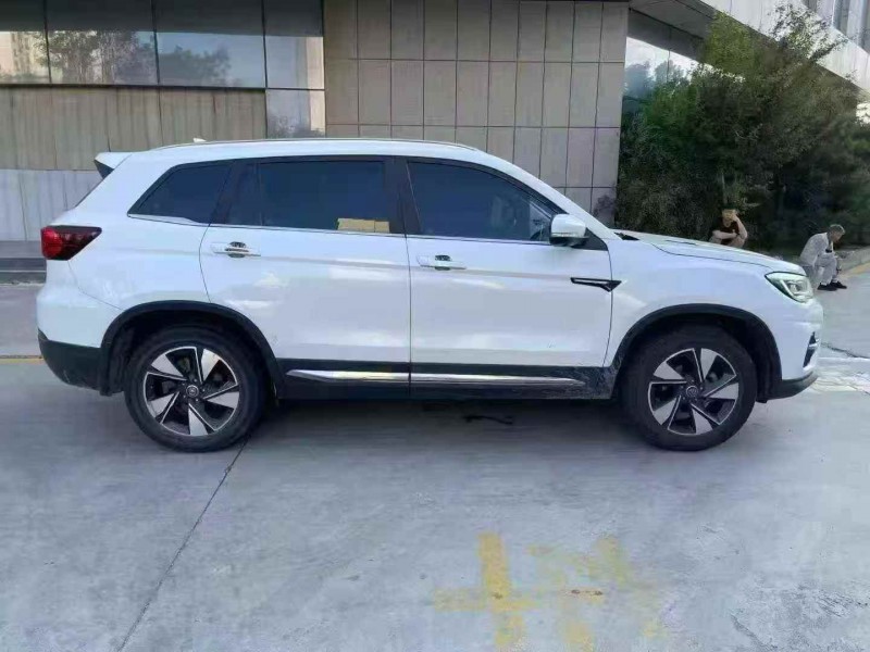 青岛19年长安汽车CS757