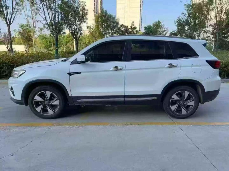 青岛19年长安汽车CS758