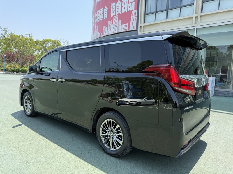 宿遷22年豐田埃爾法8