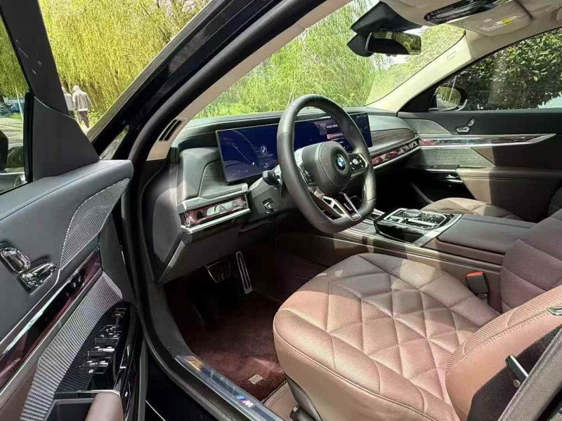 鹰潭24年宝马7系5