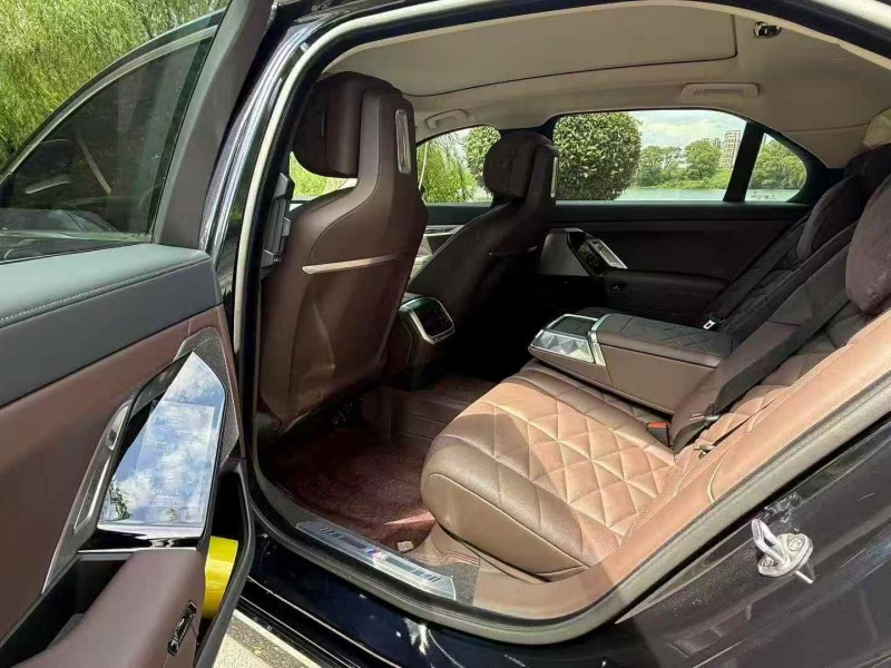 鹰潭24年宝马7系6