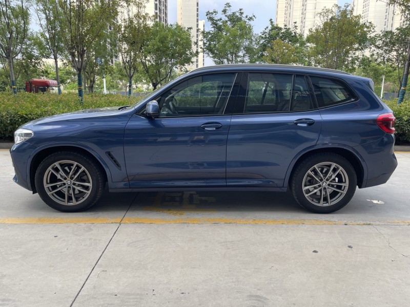 济宁19年宝马X37