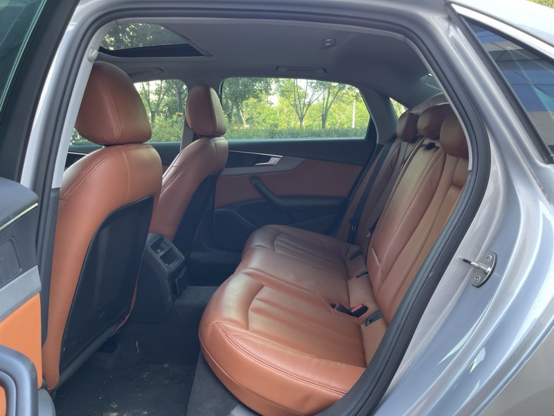 济宁17年奥迪A4L6