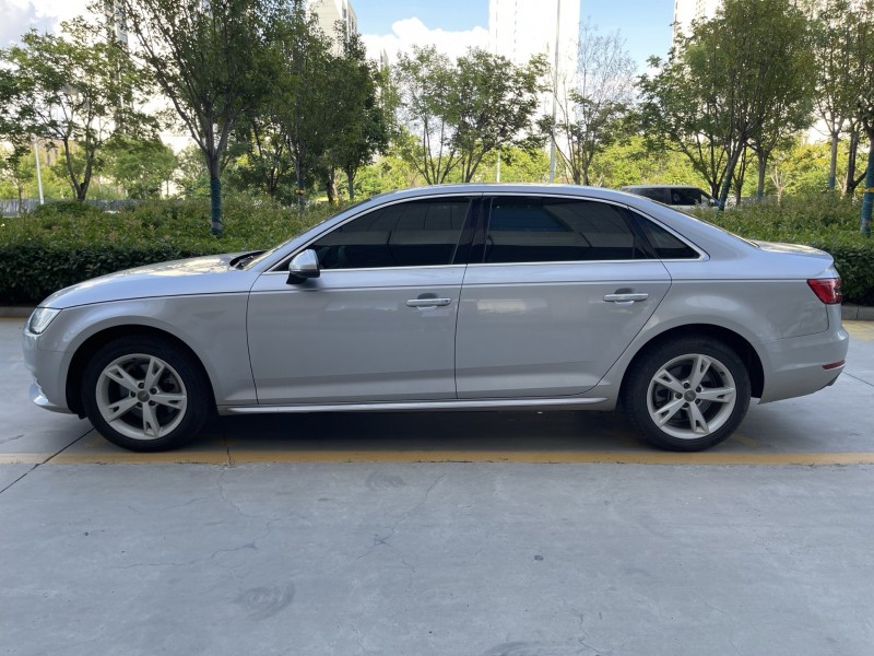 济宁17年奥迪A4L8