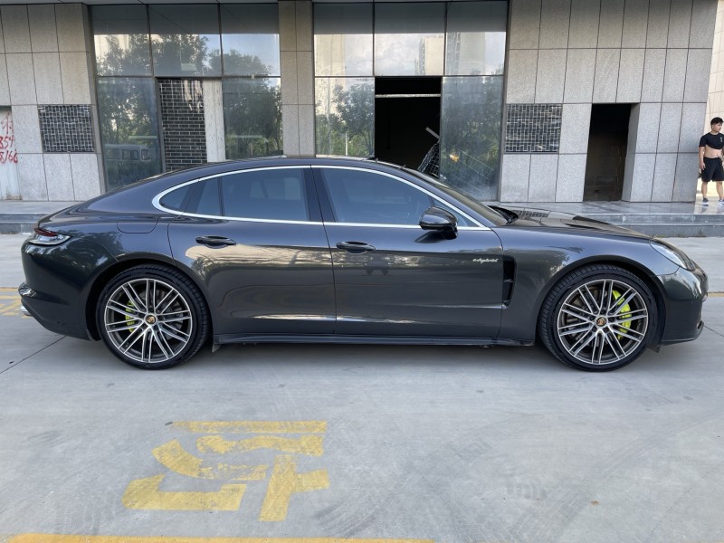 濟寧21年保時捷帕拉梅拉7