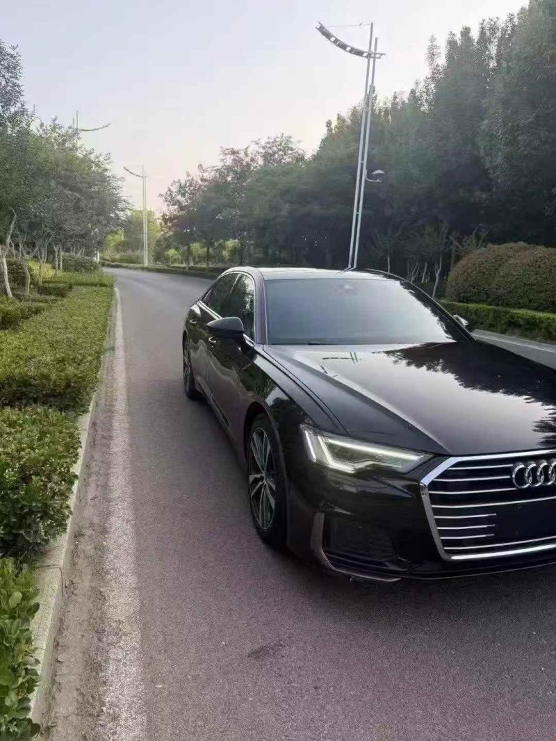 青岛22年奥迪A6L3