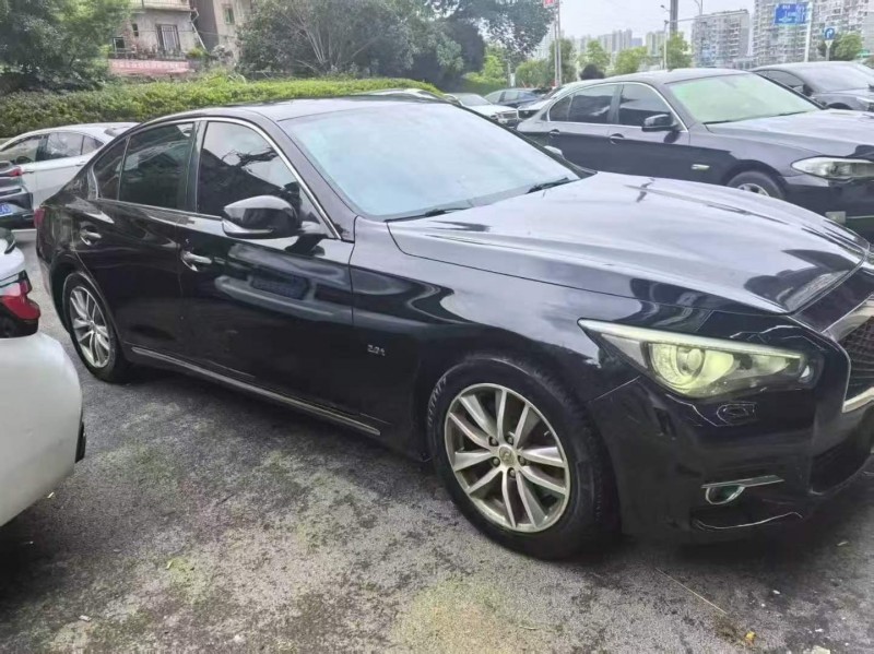 新余16年英菲尼迪Q50L2