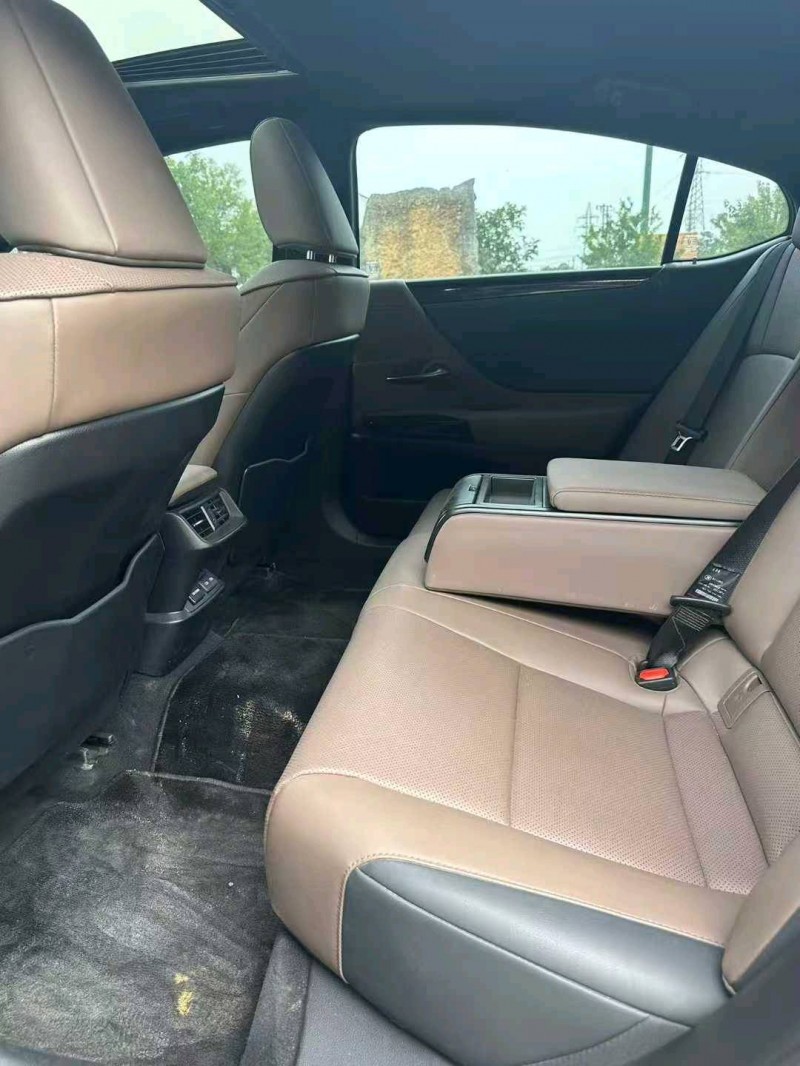 宿遷24年雷克薩斯ES5