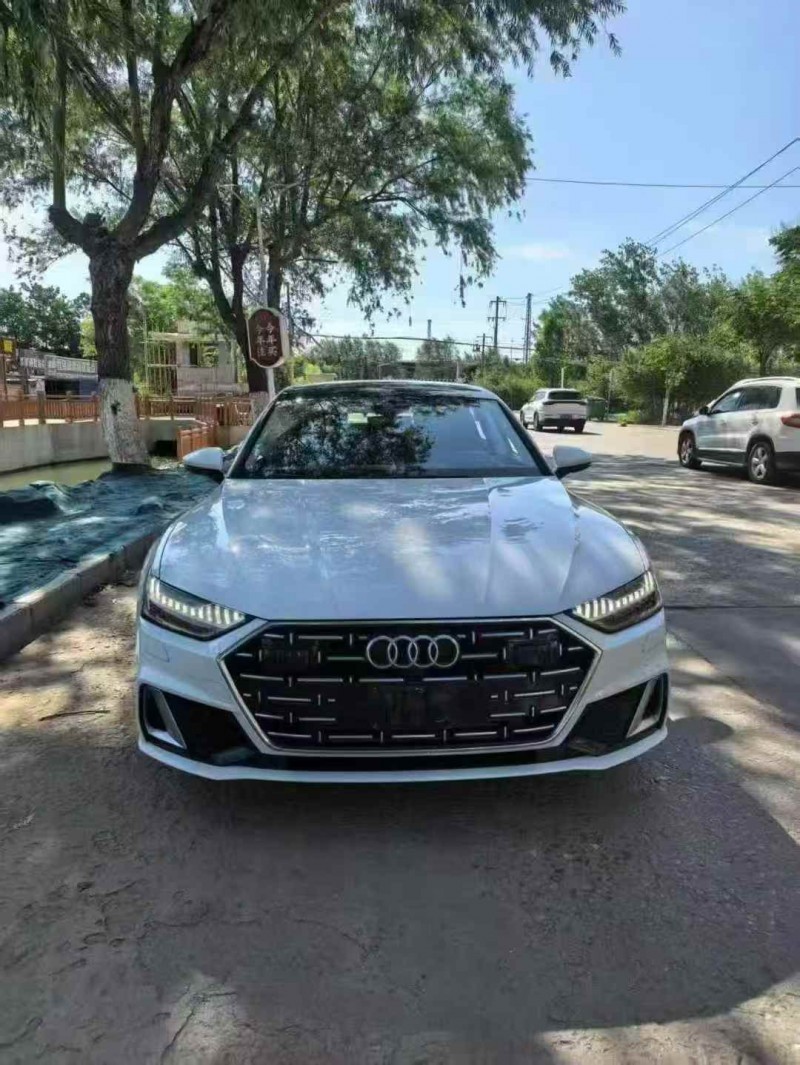 淄博22年奥迪A7L1