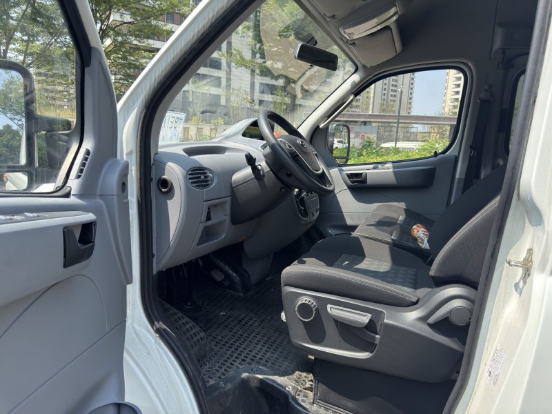 鹽城22年大通V806