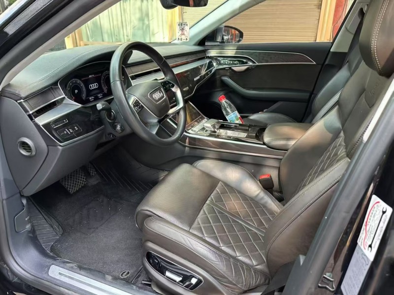 枣庄21年奥迪A8L5