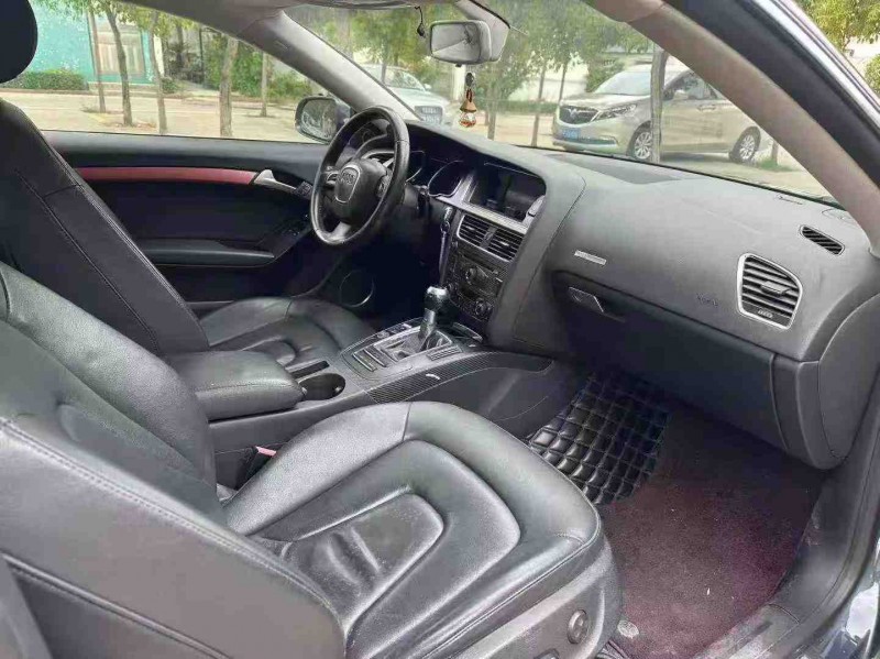 枣庄10年奥迪A56