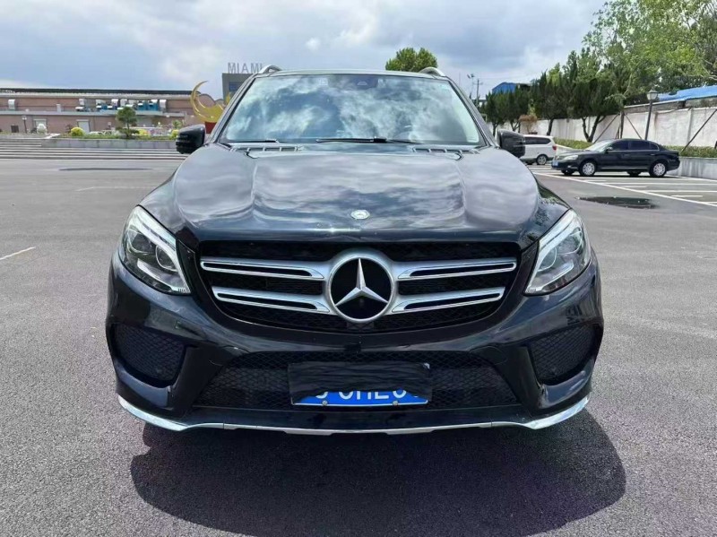 枣庄17年奔驰GLE1