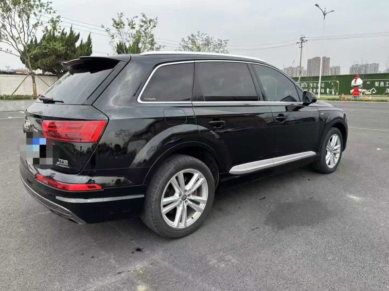 枣庄18年奥迪Q77