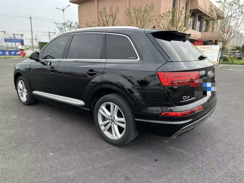 枣庄18年奥迪Q78
