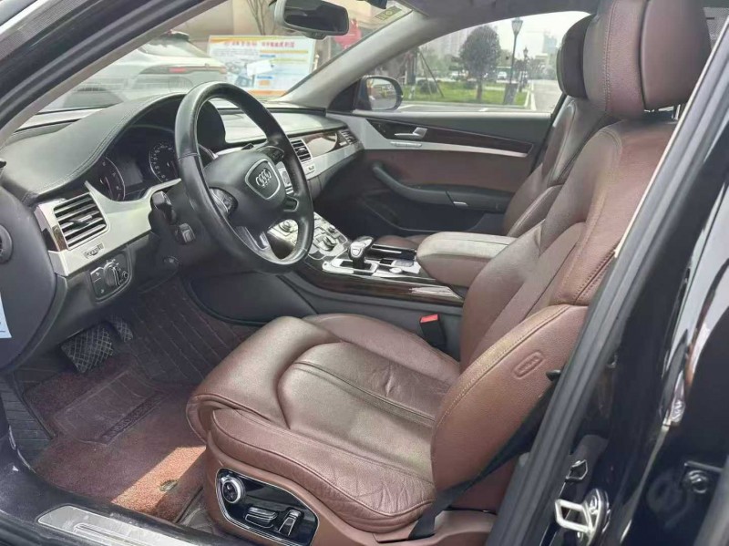 枣庄18年奥迪A8L6