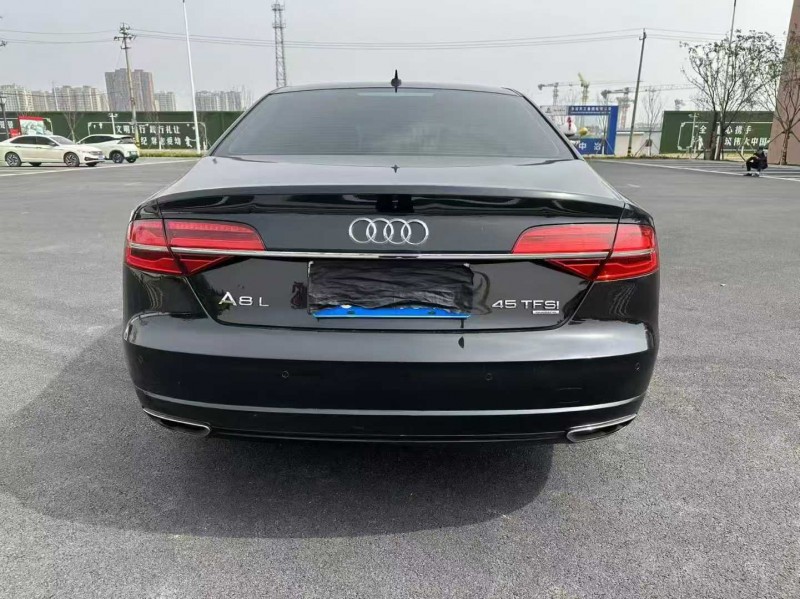 枣庄18年奥迪A8L9