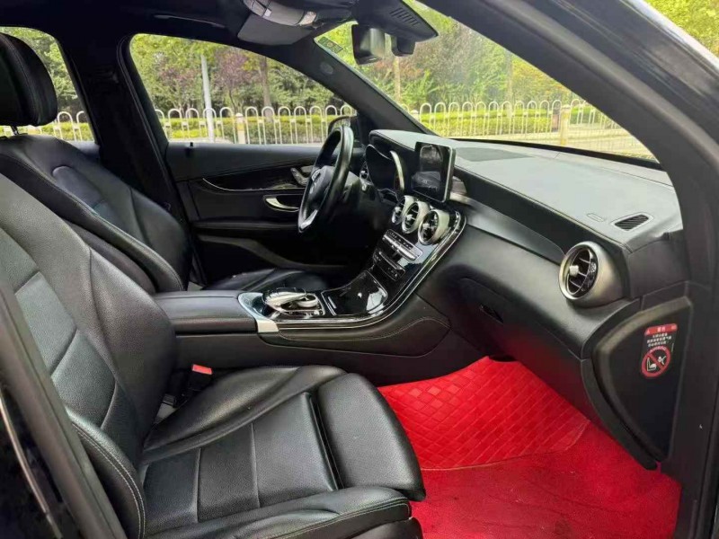 枣庄17年奔驰GLC4