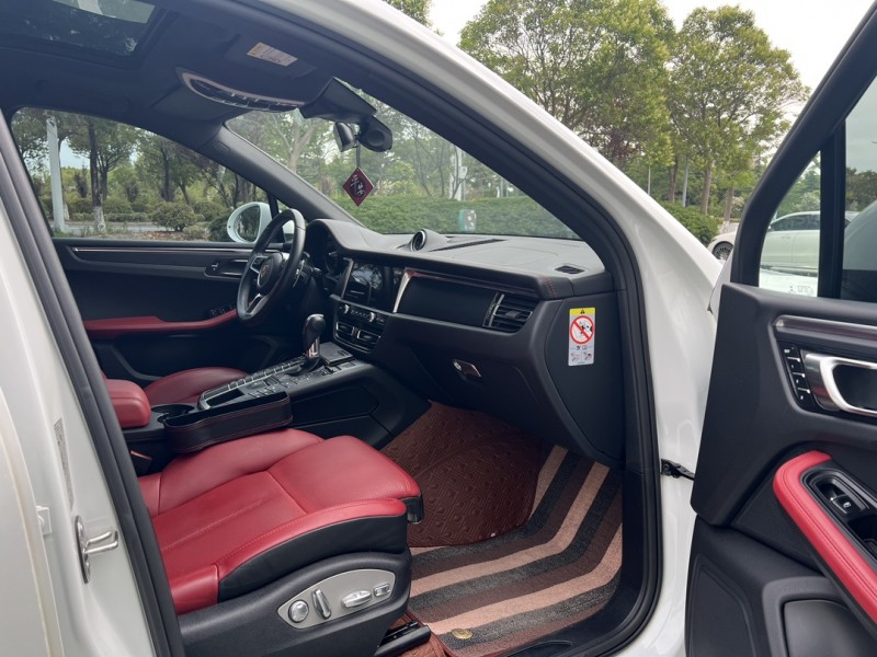 鹽城20年保時捷Macan5