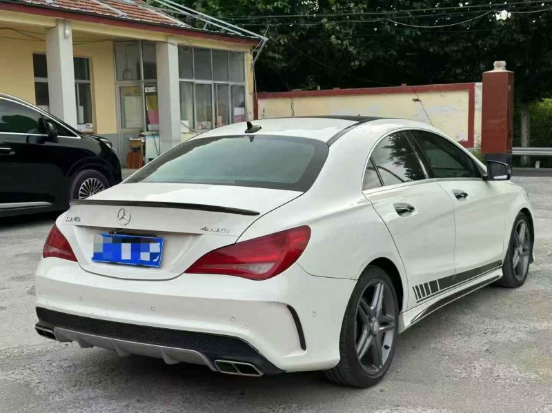 青岛16年奔驰CLA7