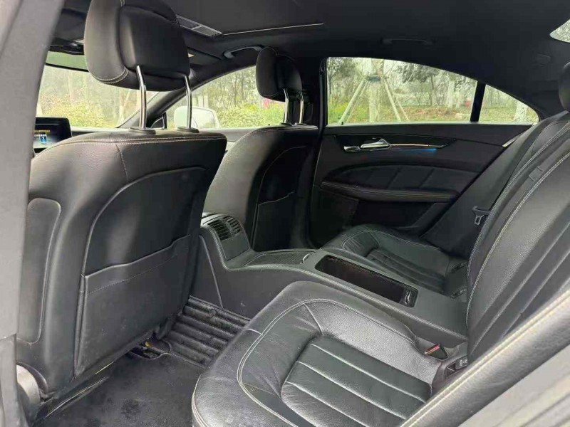 徐州17年奔驰CLS4