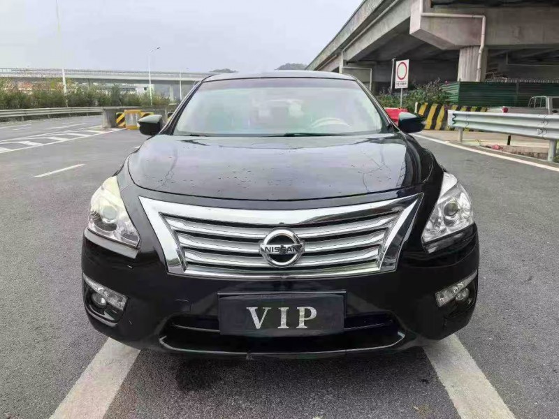 廣州13年日產天籟1