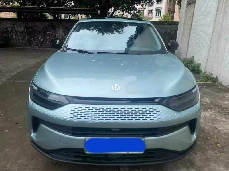 深圳23年零跑汽車C111