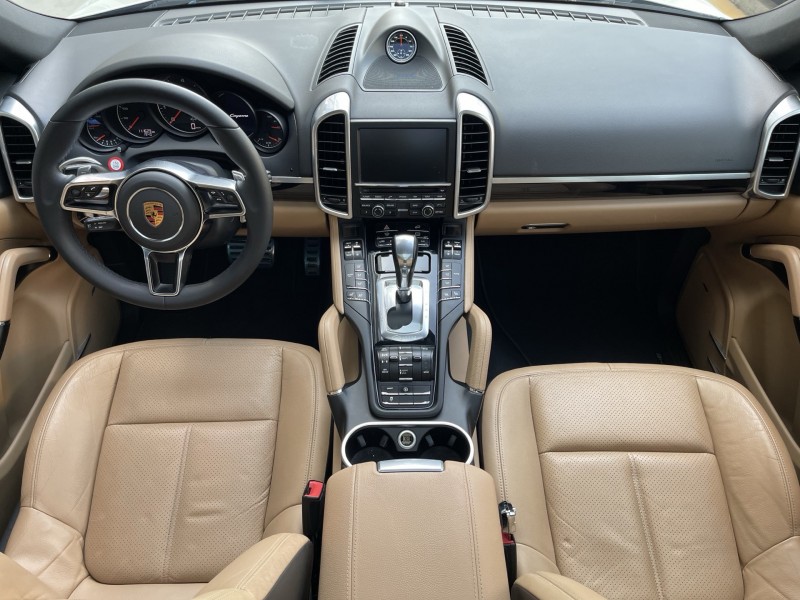 濟寧15年保時捷卡宴6