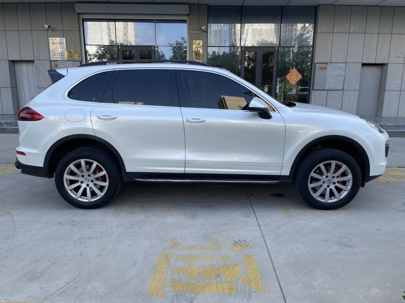 濟寧15年保時捷卡宴7