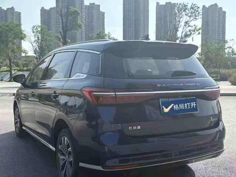 东莞21年比亚迪宋8