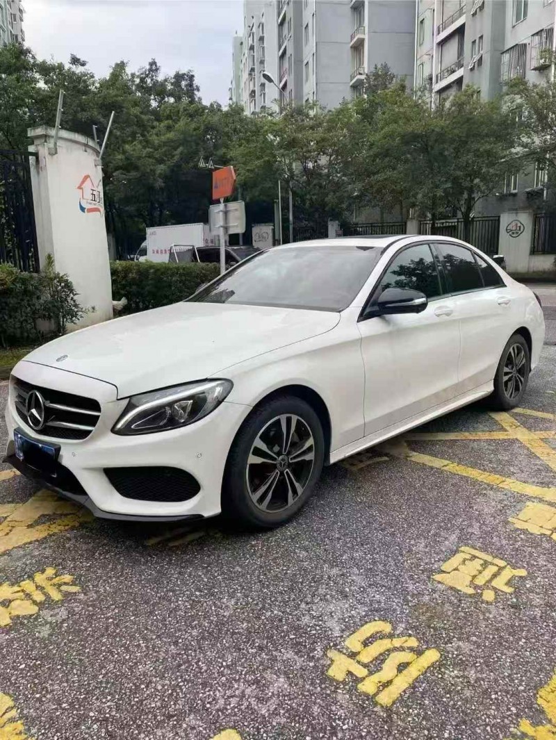 徐州18年奔驰C2