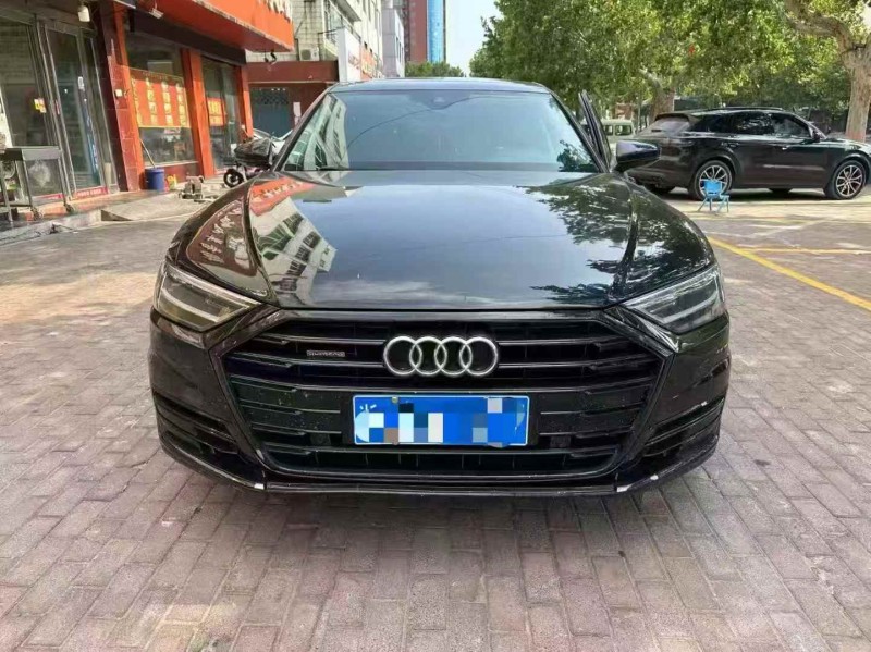 枣庄21年奥迪A8L1