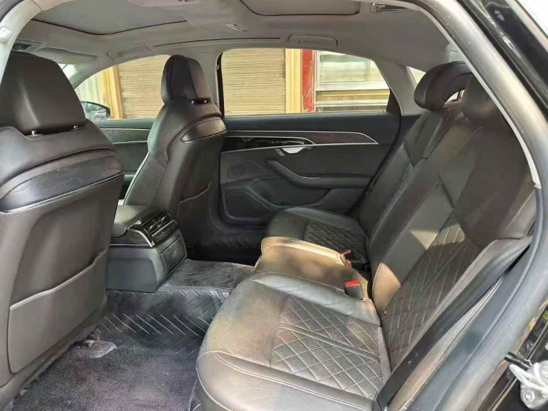 枣庄21年奥迪A8L6