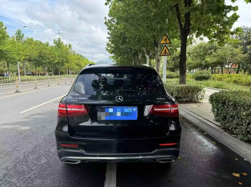 青岛17年奔驰GLC9