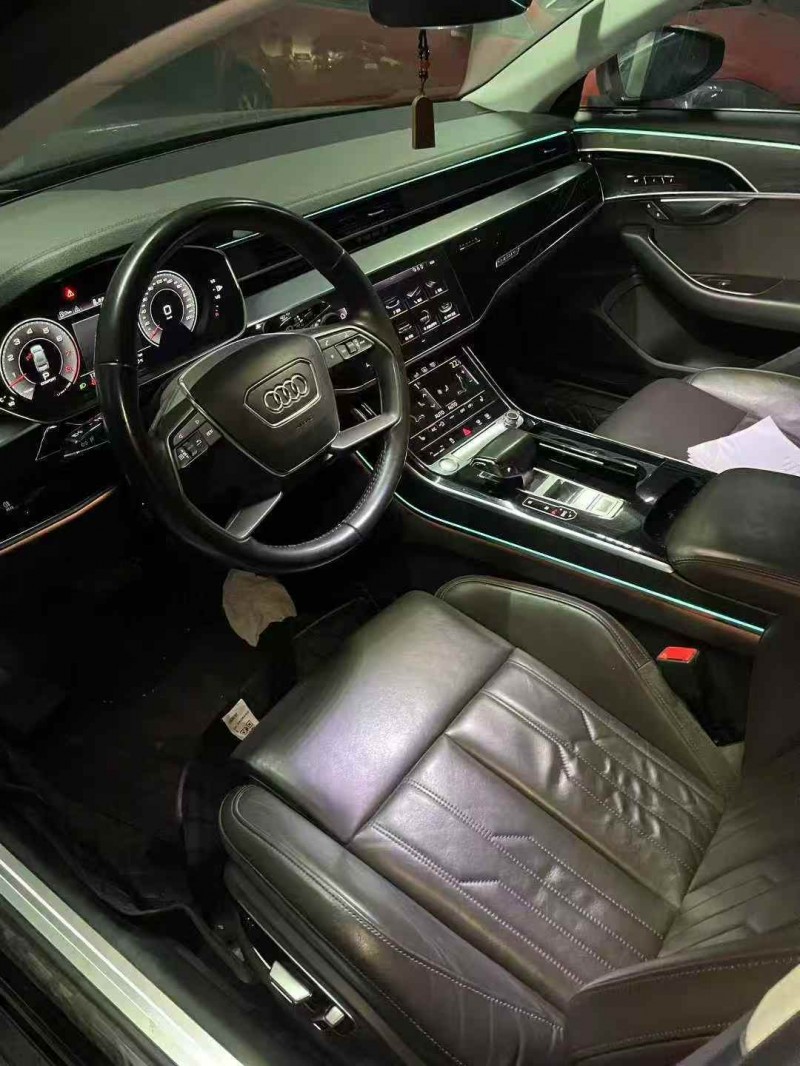 徐州19年奥迪A8L5