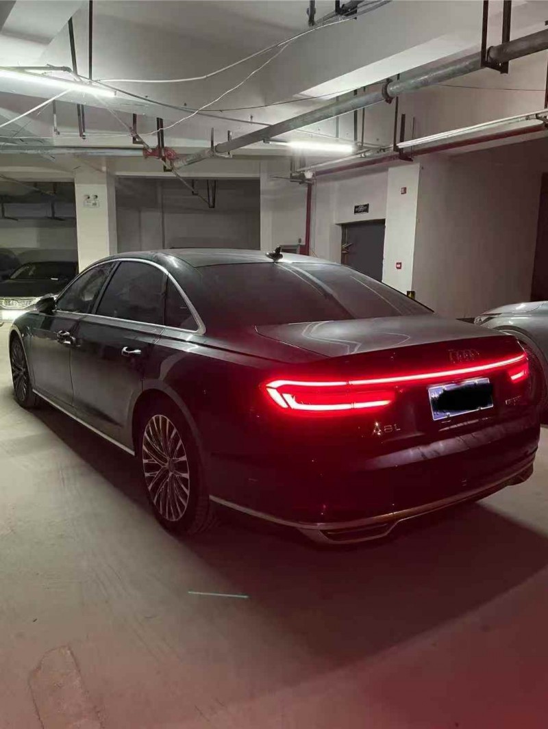 徐州19年奥迪A8L7